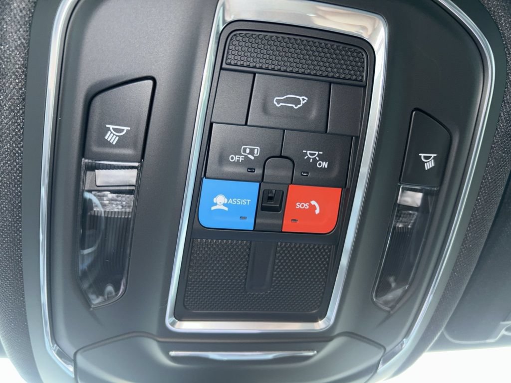 New 2024 Jeep Grand Cherokee Trailhawk w/ Luxury Tech Group III AWD/4WD image 19