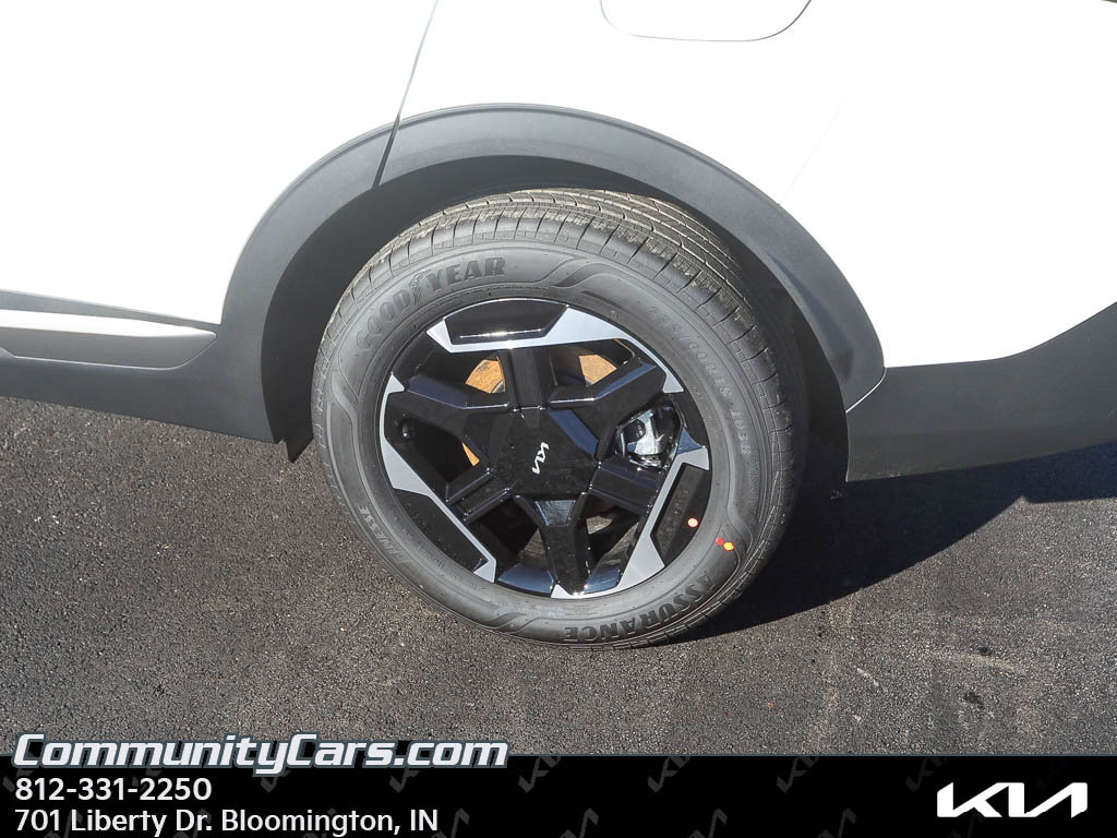 New 2026 Kia Sportage S image 4