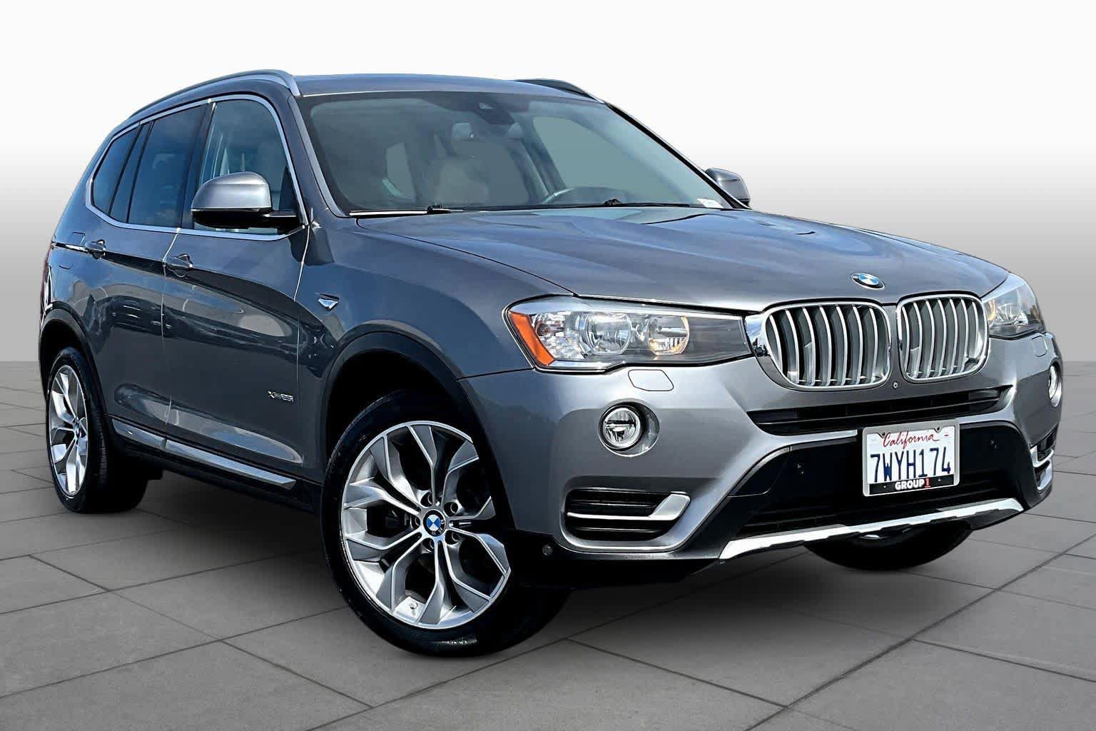 Used 2017 BMW X3 xDrive28i image 2