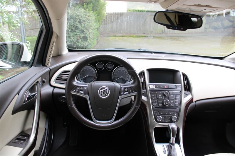 Used 2014 Buick Verano Leather FWD image 17