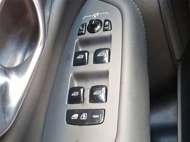 Used 2025 Volvo XC90 B6 Plus image 26