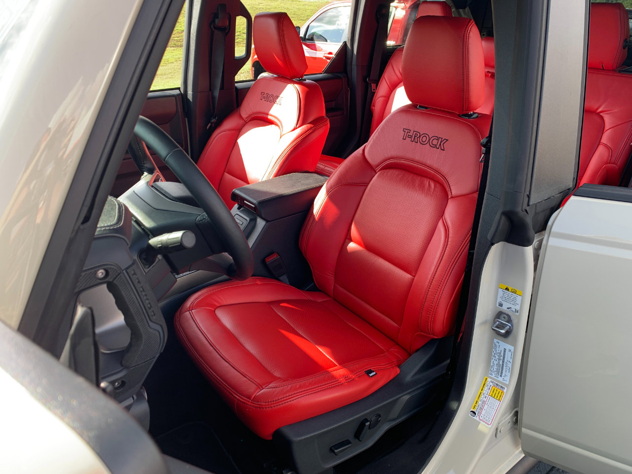 Used 2025 Ford Bronco Outer Banks w/ Sasquatch Package image 52