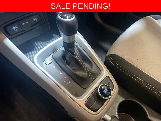 Used 2025 Hyundai Venue SEL image 23
