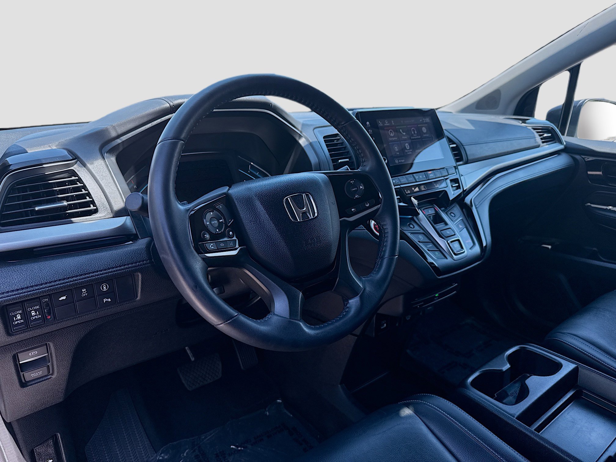 Certified 2024 Honda Odyssey Touring image 9
