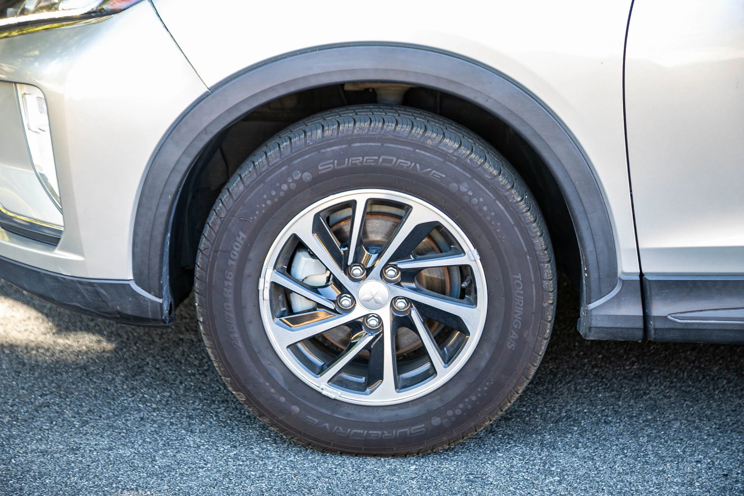 Used 2020 Mitsubishi Eclipse Cross ES FWD image 8