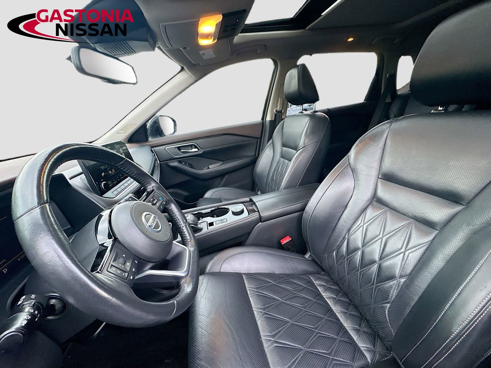 Used 2021 Nissan Rogue Platinum AWD/4WD image 29
