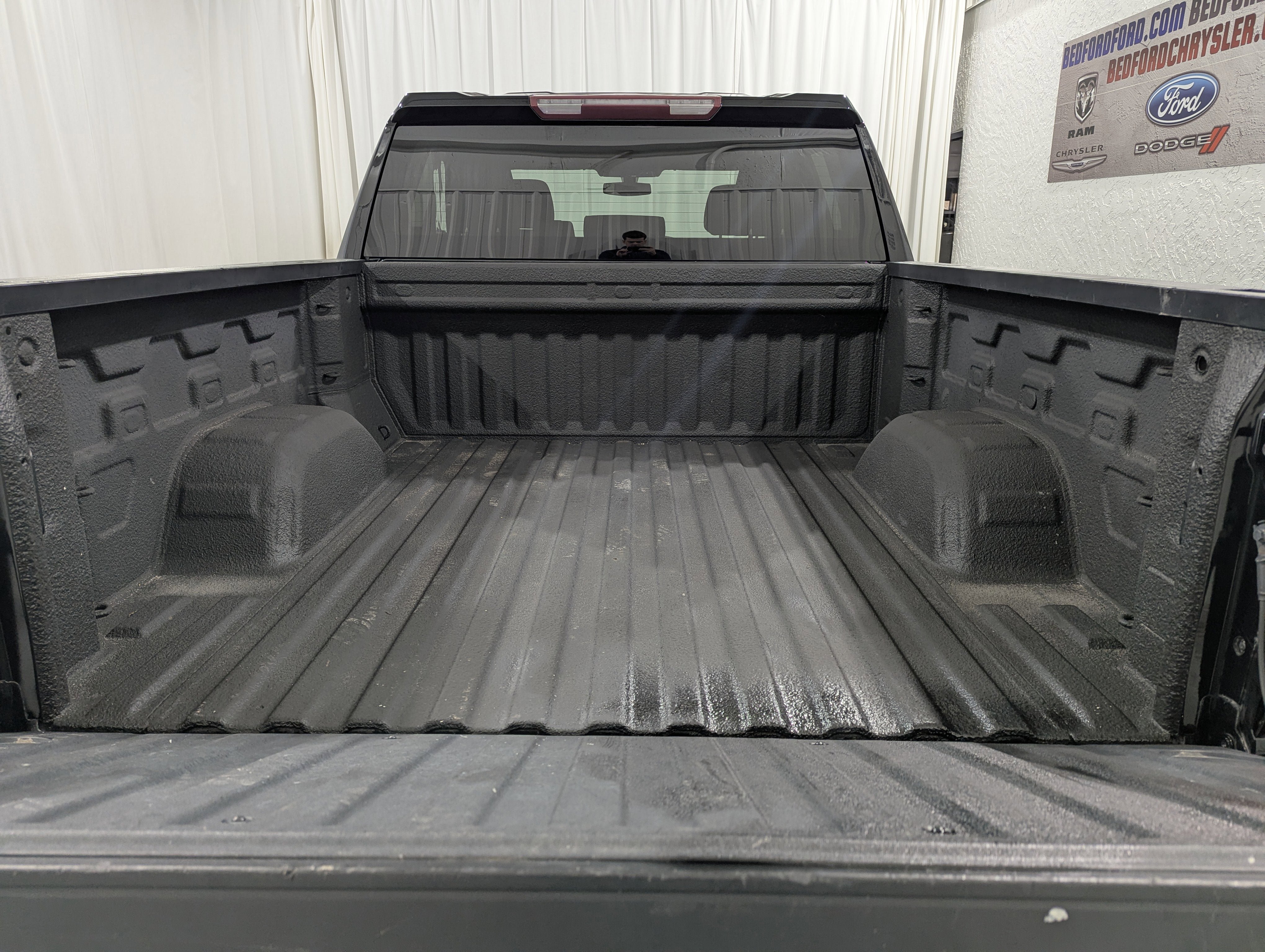 Used 2020 GMC Sierra 1500 Elevation w/ Elevation Value Package image 12