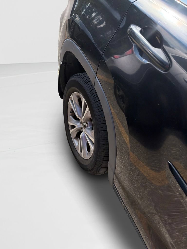 Used 2016 Toyota Highlander Plus FWD image 7