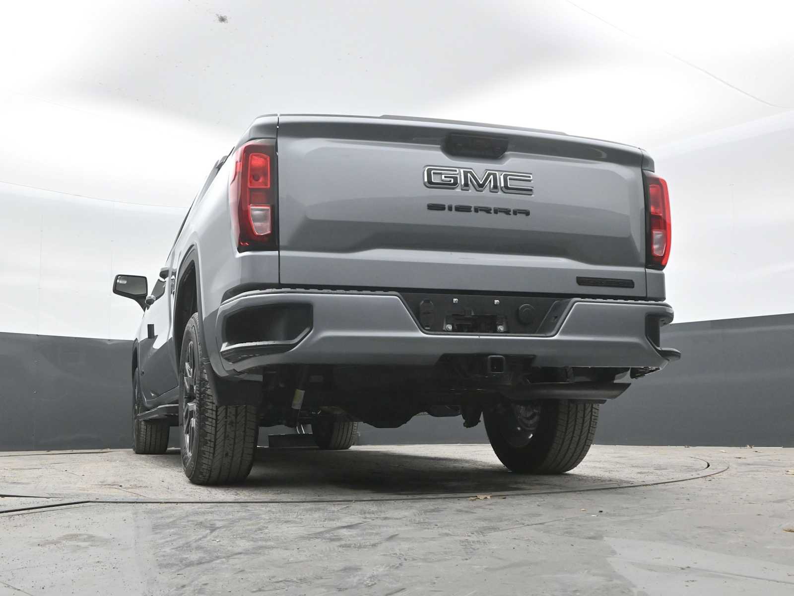 New 2026 GMC Sierra 1500 Elevation w/ LPO, Elevation Black Package AWD/4WD image 47