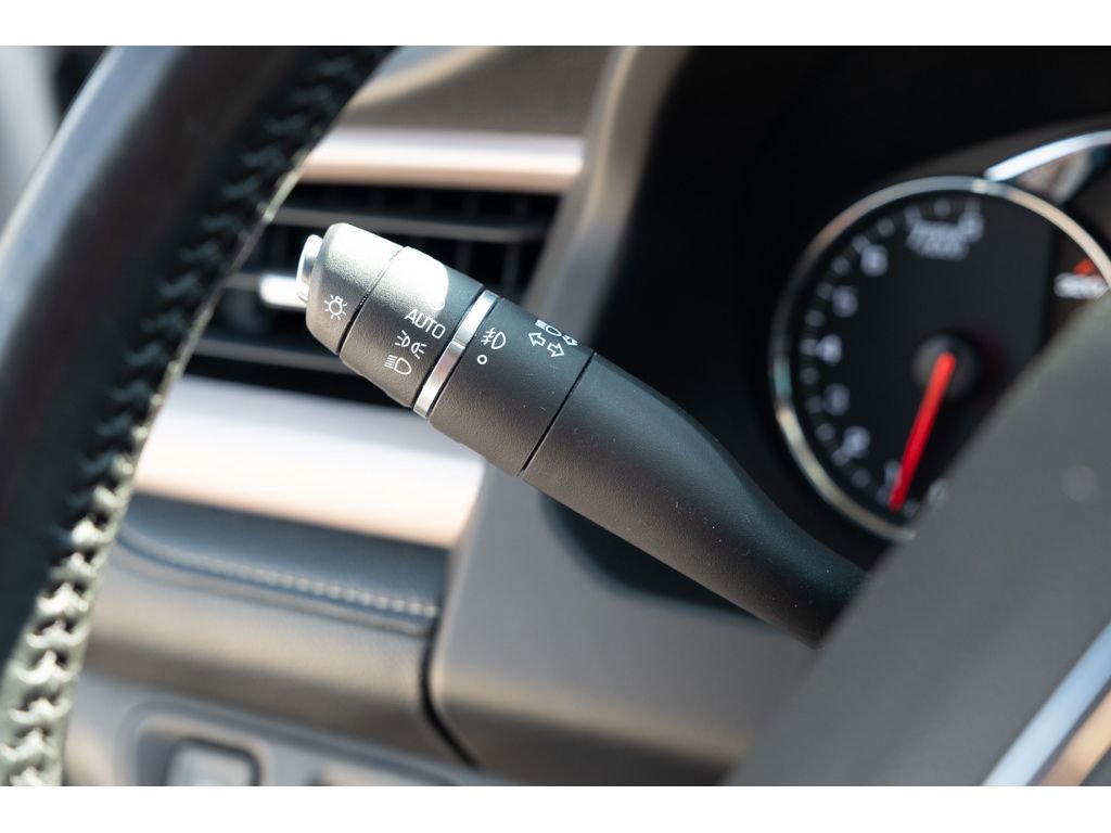 Used 2018 GMC Acadia Denali w/ Technology Package image 22