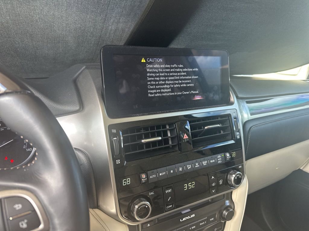 Used 2023 Lexus GX 460 Luxury w/ Accessory Package image 7