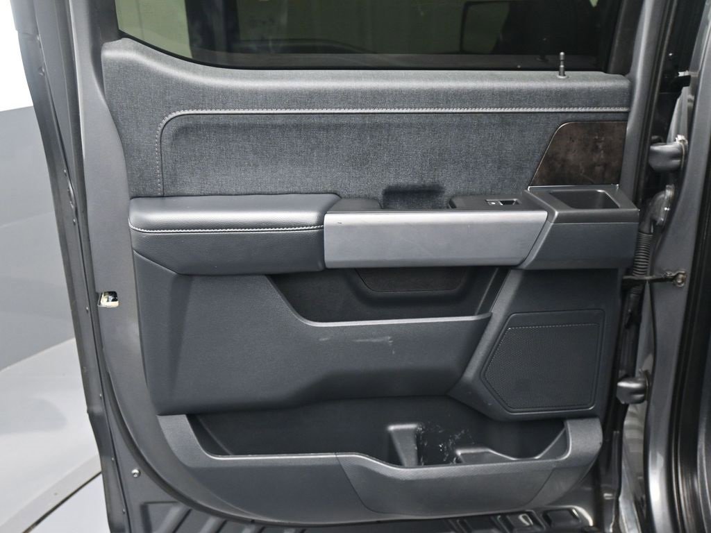 Used 2021 Ford F150 Lariat w/ FX4 Off-Road Package image 8