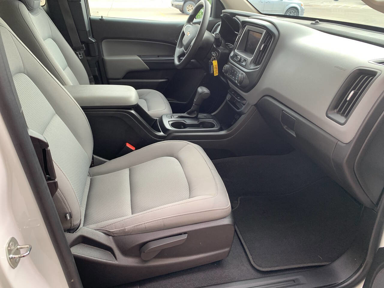 Used 2021 Chevrolet Colorado W/T w/ WT Convenience Package RWD image 18