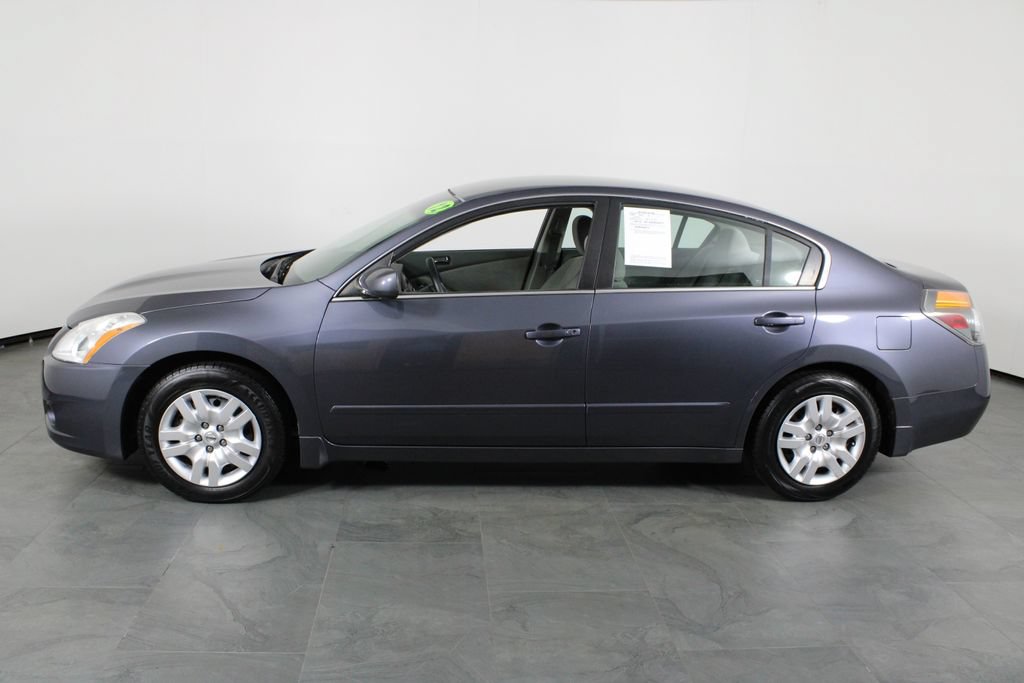 Used 2012 Nissan Altima 2.5 S FWD image 10