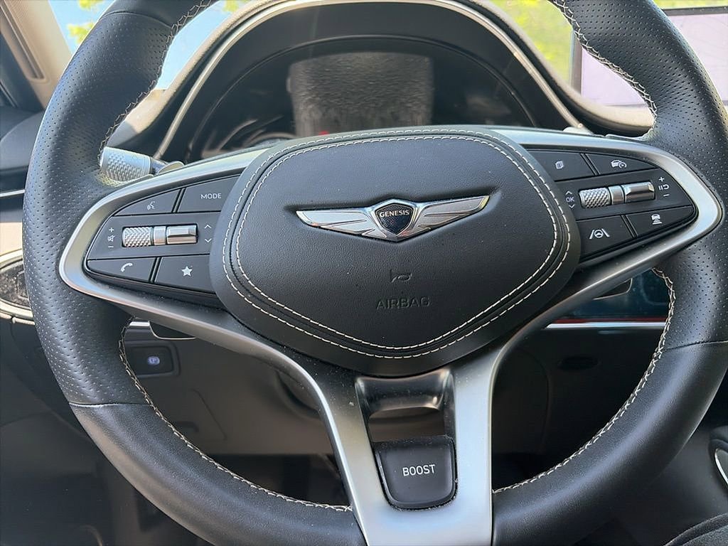 Used 2025 Genesis Electrified GV70 AWD/4WD image 11