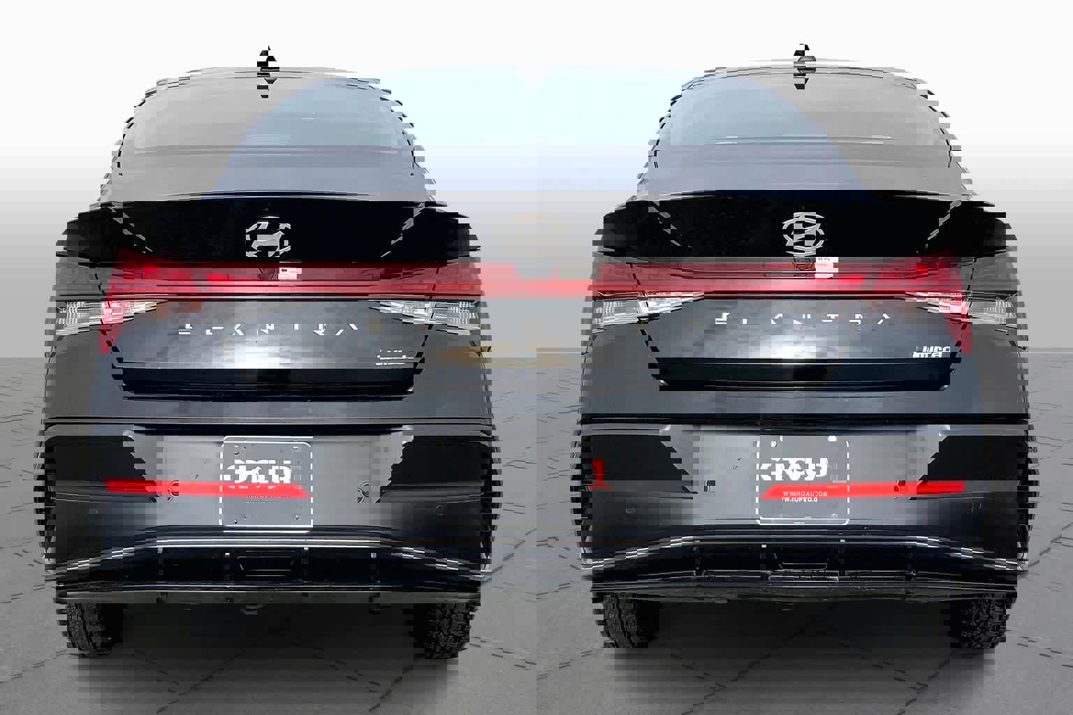 Used 2024 Hyundai Elantra Limited image 4