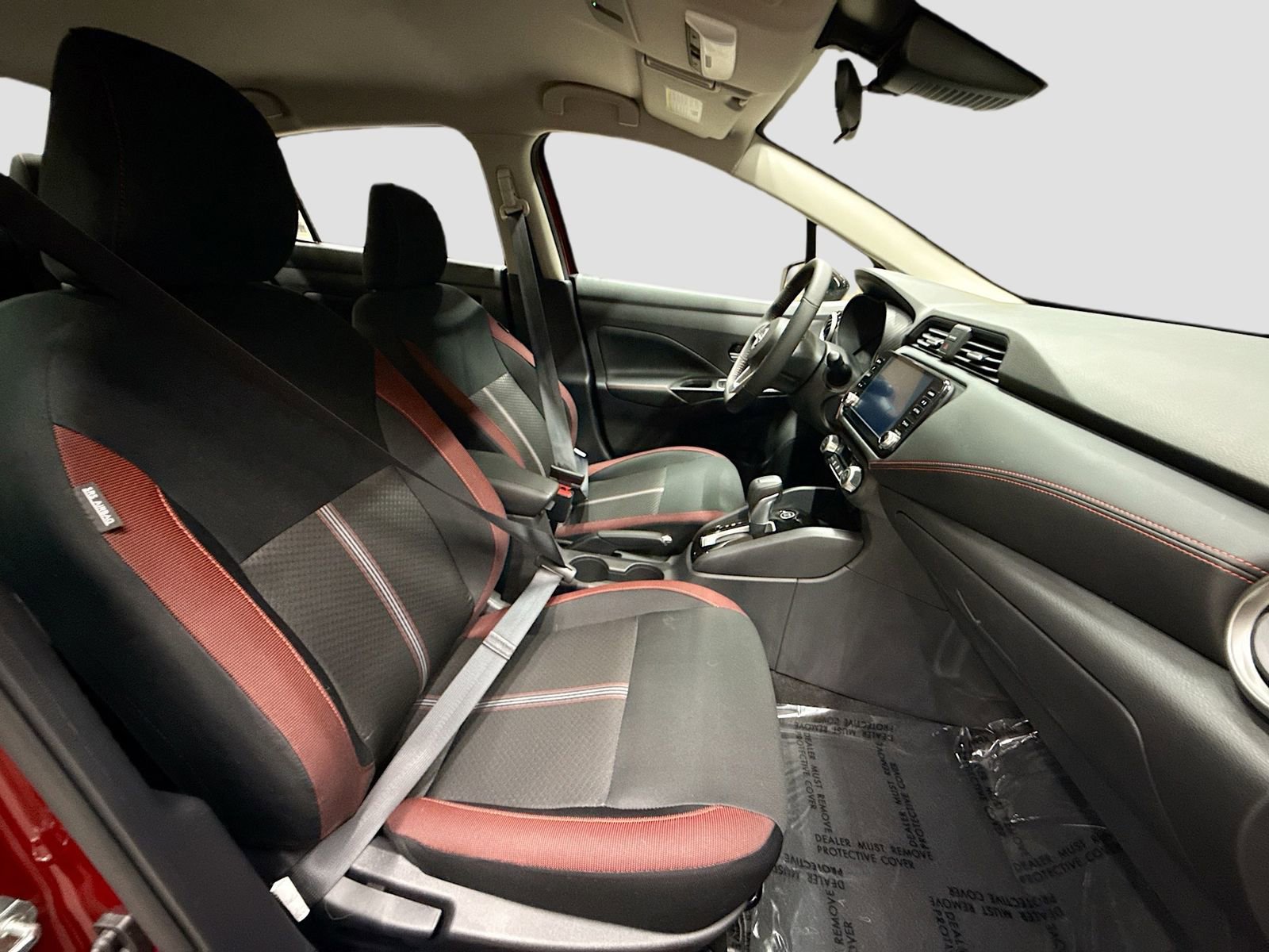 Used 2025 Nissan Versa SR w/ Trunk Package FWD image 29