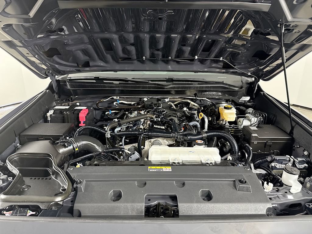 Certified 2024 Toyota Tacoma SR5 AWD/4WD image 32