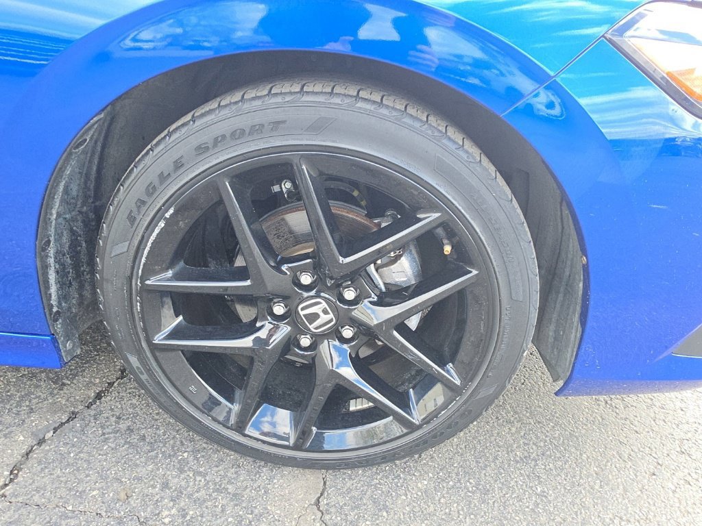 Used 2023 Honda Civic Sport image 11