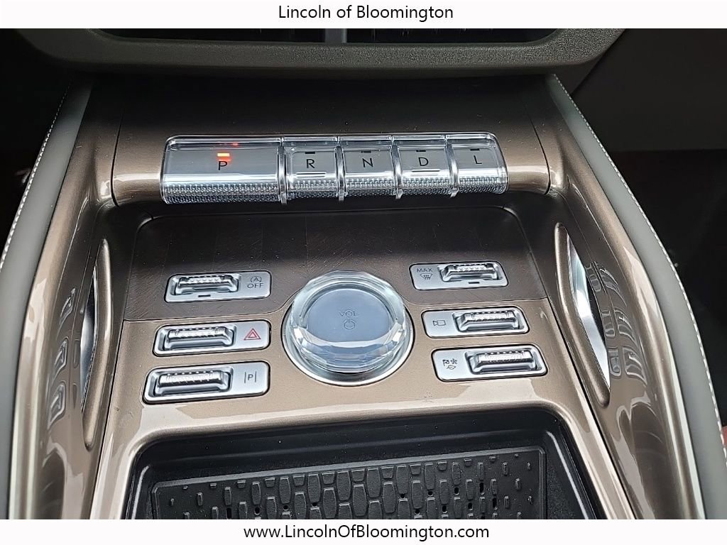 New 2024 Lincoln Nautilus Black Label w/ Jet Appearance Package (87T) image 30