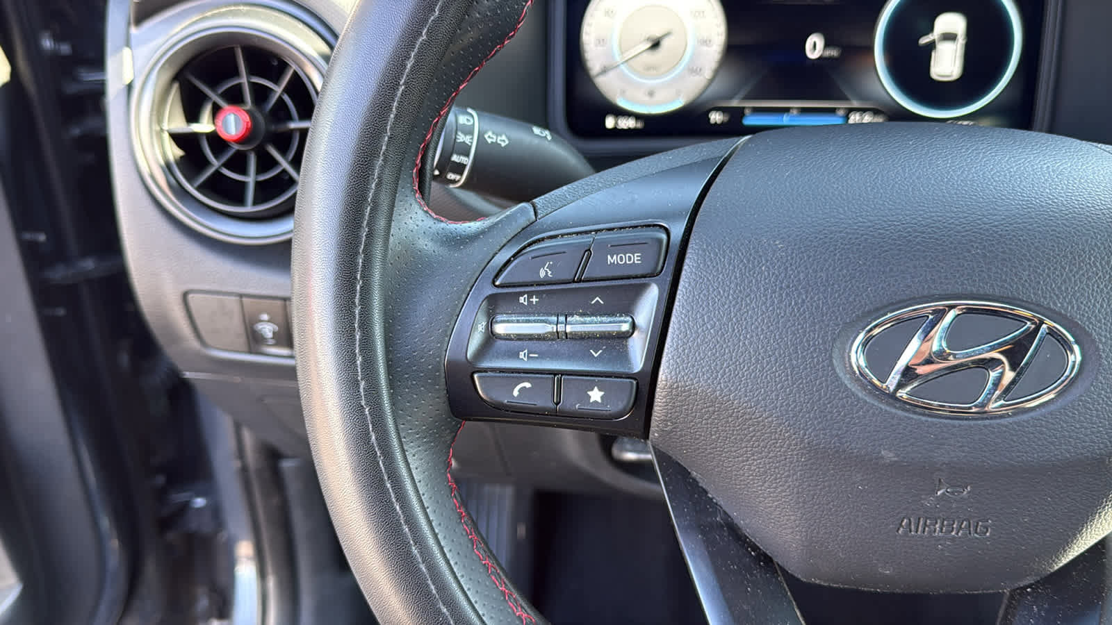 Used 2023 Hyundai Kona N Line image 15