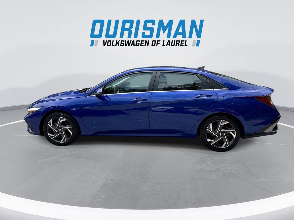 Used 2024 Hyundai Elantra Limited FWD image 5