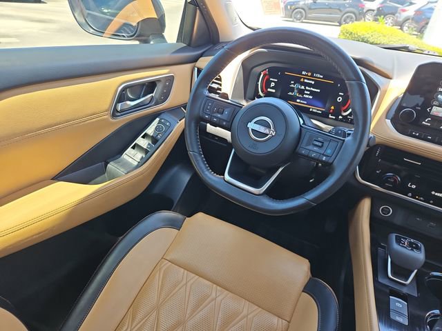 Used 2023 Nissan Rogue Platinum FWD image 10