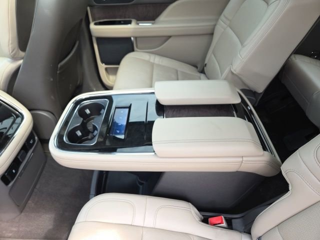 Used 2022 Lincoln Navigator L Reserve image 47
