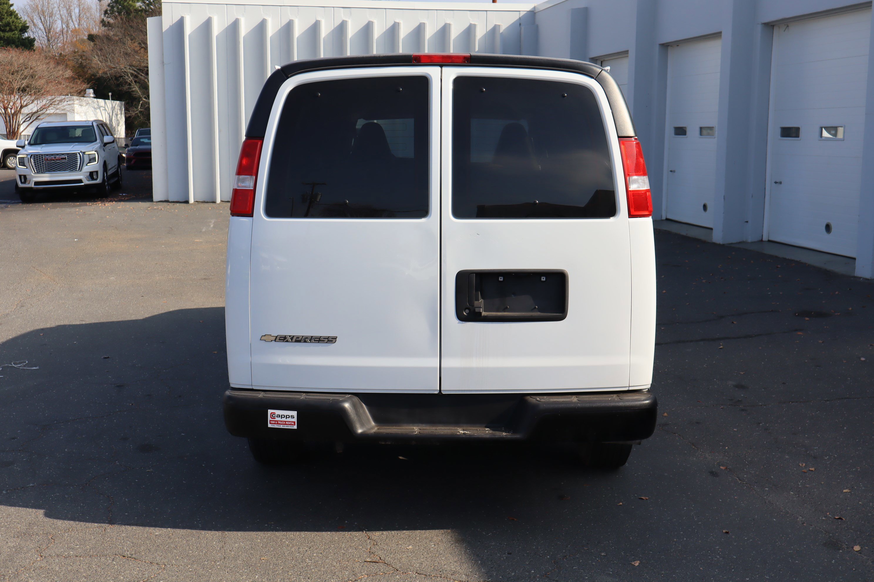 Used 2024 Chevrolet Express 3500 LS image 9