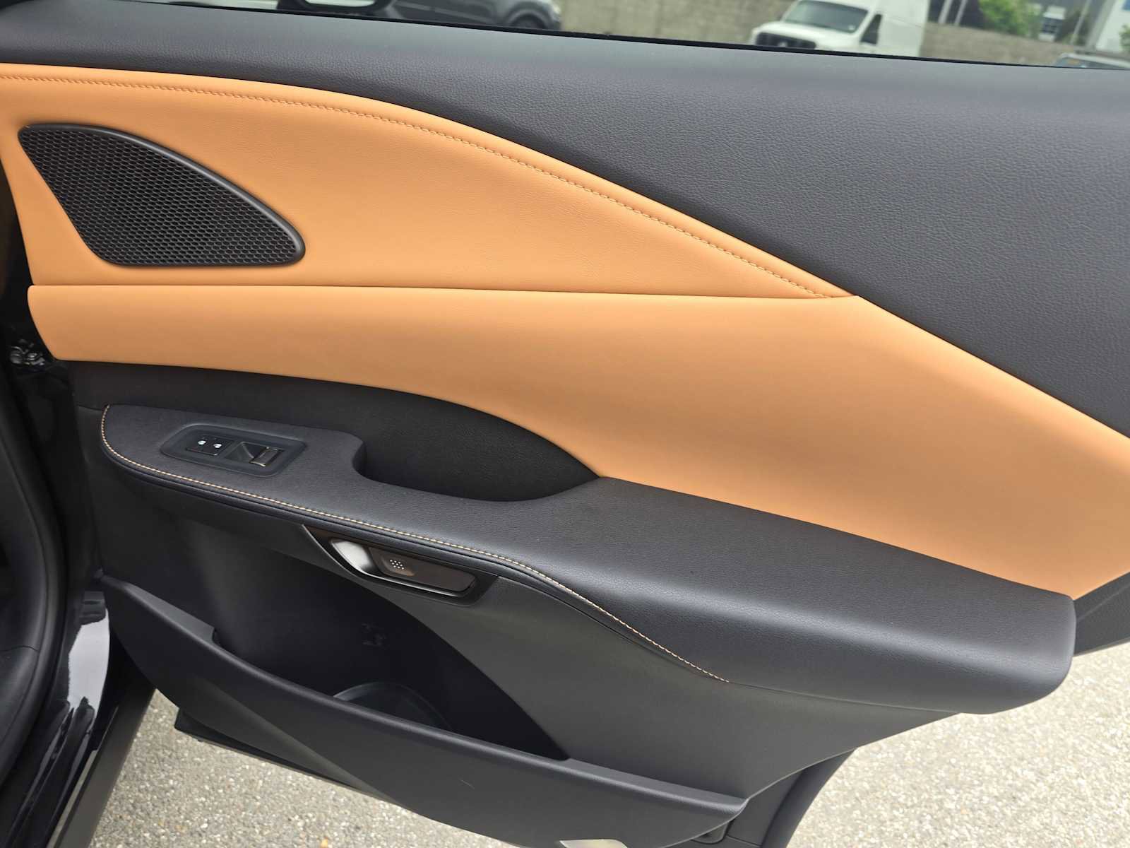 Certified 2025 Lexus RX 350h image 13