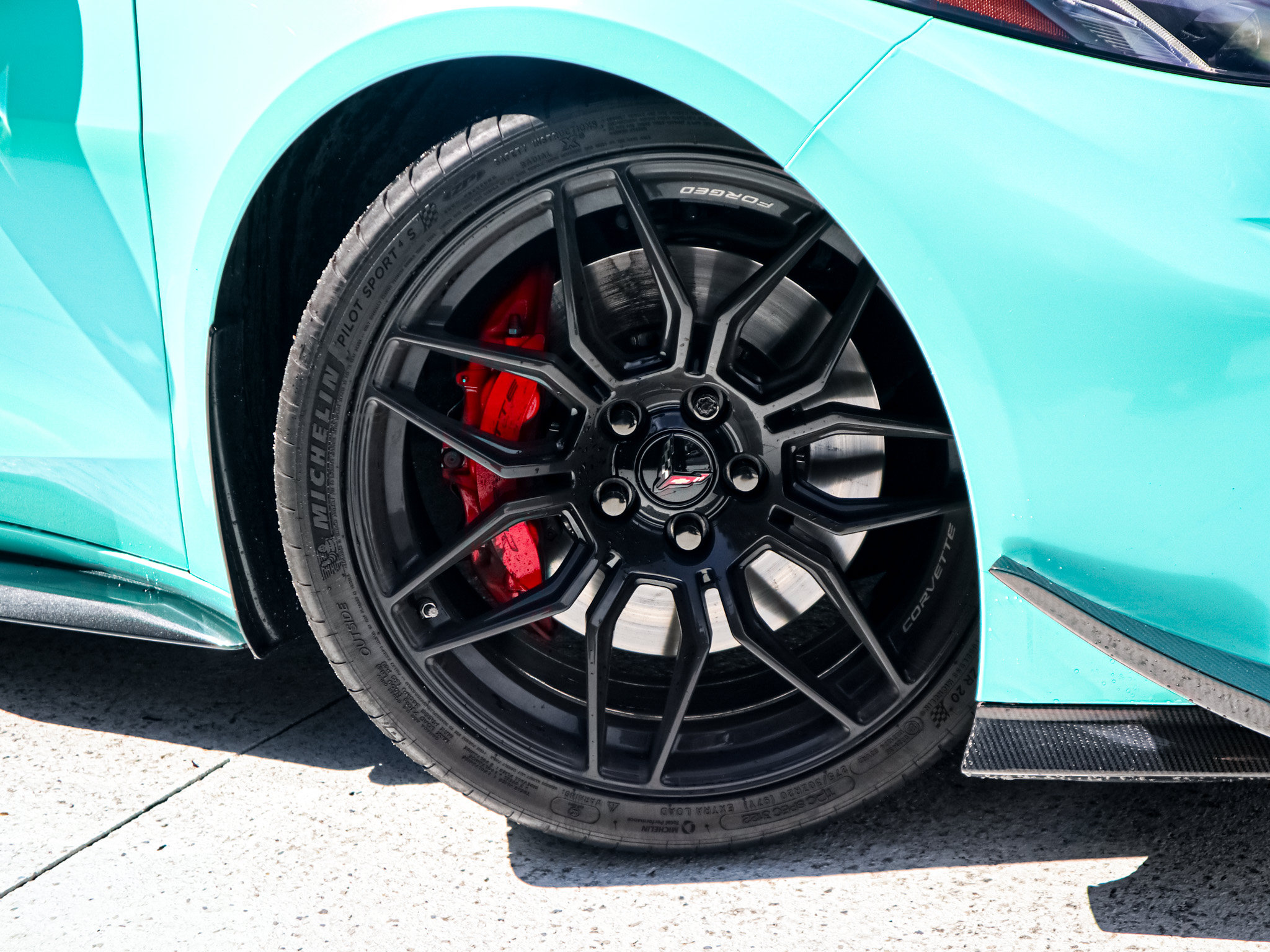 Used 2024 Chevrolet Corvette Z06 RWD image 13