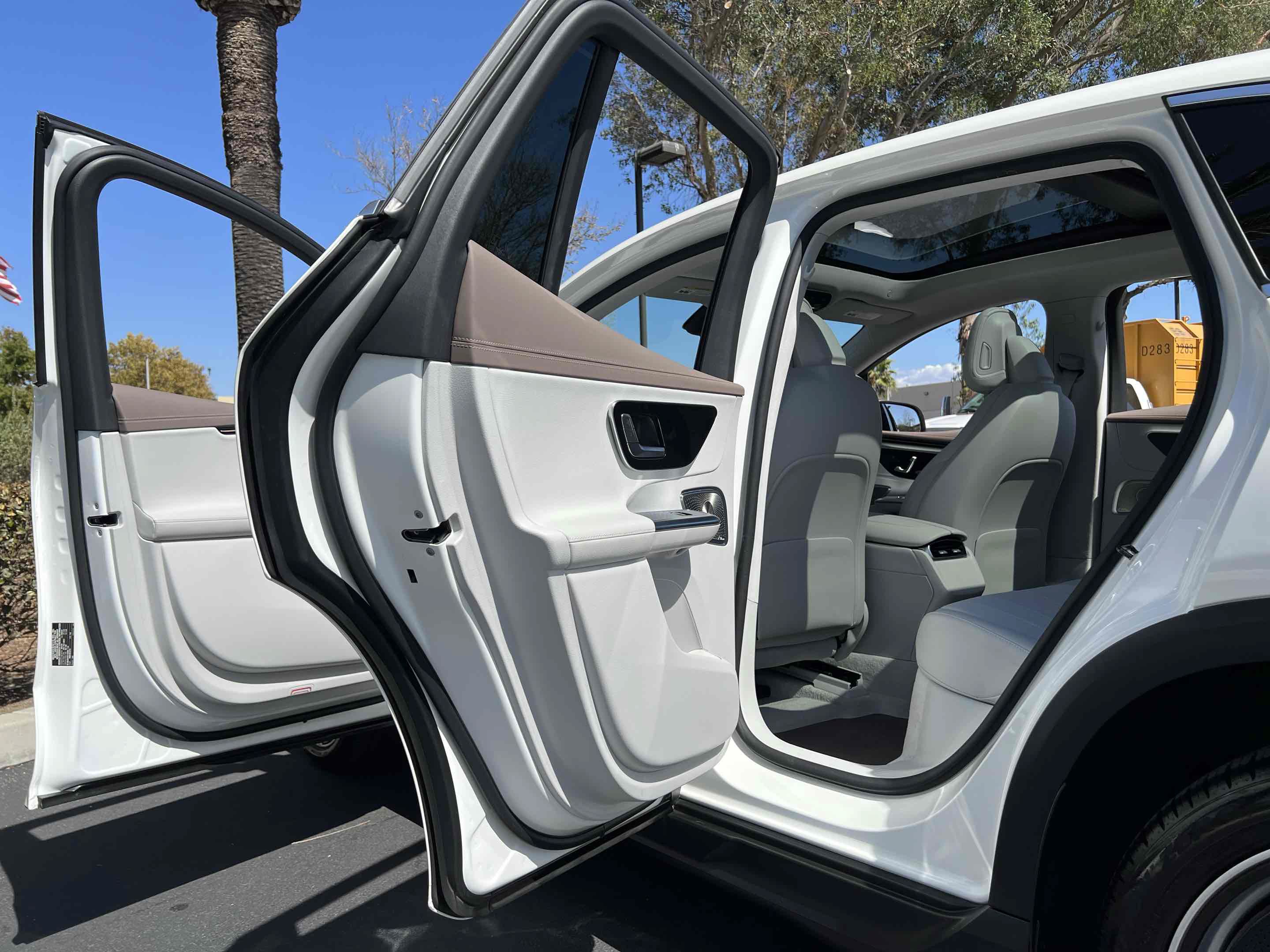 Used 2023 Mercedes-Benz EQE 350+ SUV w/ AMG Line Exterior Package image 60