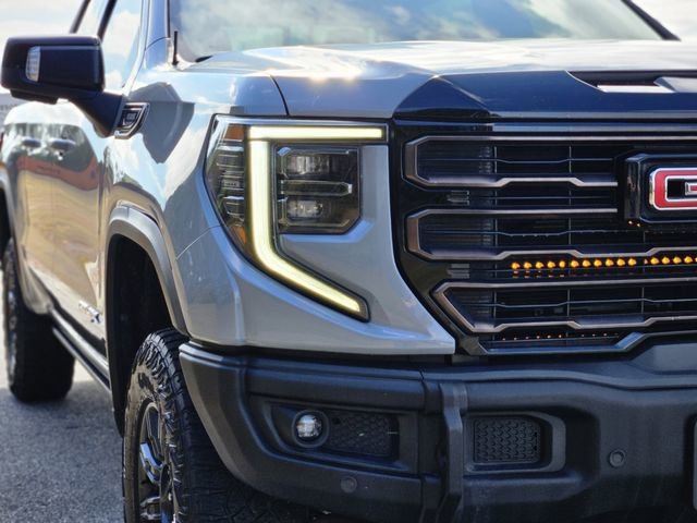Used 2024 GMC Sierra 1500 AT4X image 9