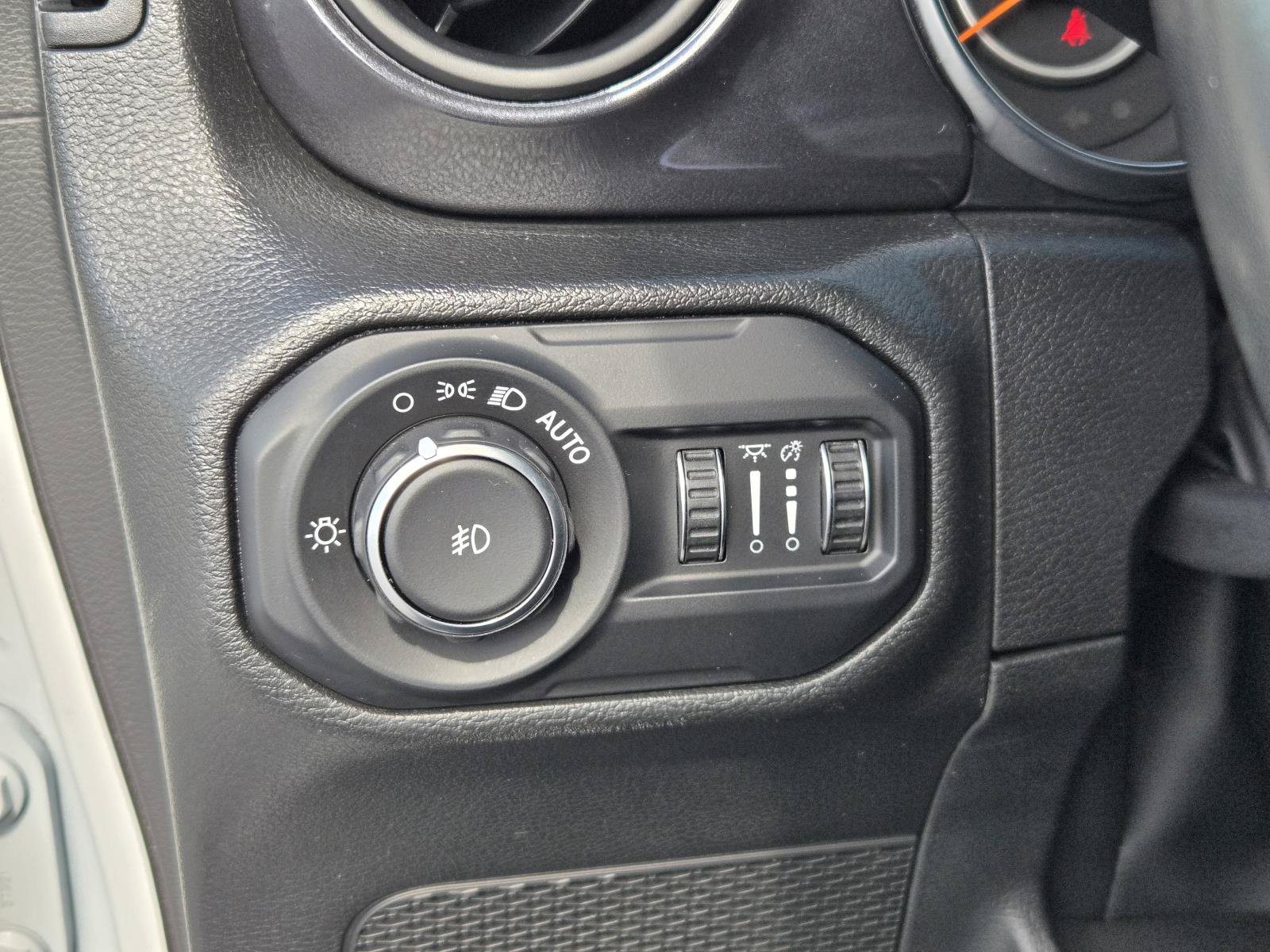Used 2022 Jeep Wrangler Unlimited Sport AWD/4WD image 20