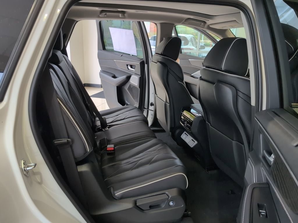 New 2026 Acura MDX w/ Advance Package image 14