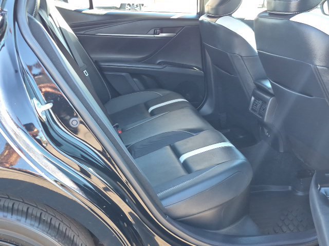 Used 2025 Toyota Camry SE w/ Convenience Package FWD image 19