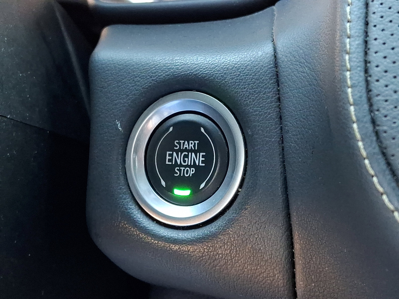 Certified 2021 GMC Yukon XL SLT w/ Rear Media and Nav Package image 28