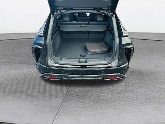 New 2026 Cadillac Lyriq V image 21