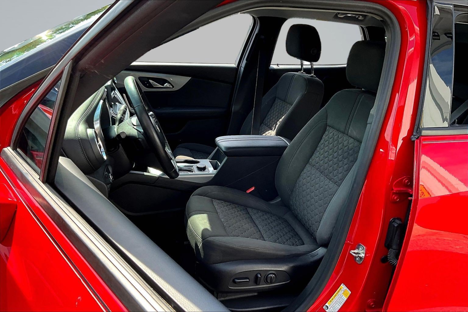 Used 2020 Chevrolet Blazer LT FWD image 17
