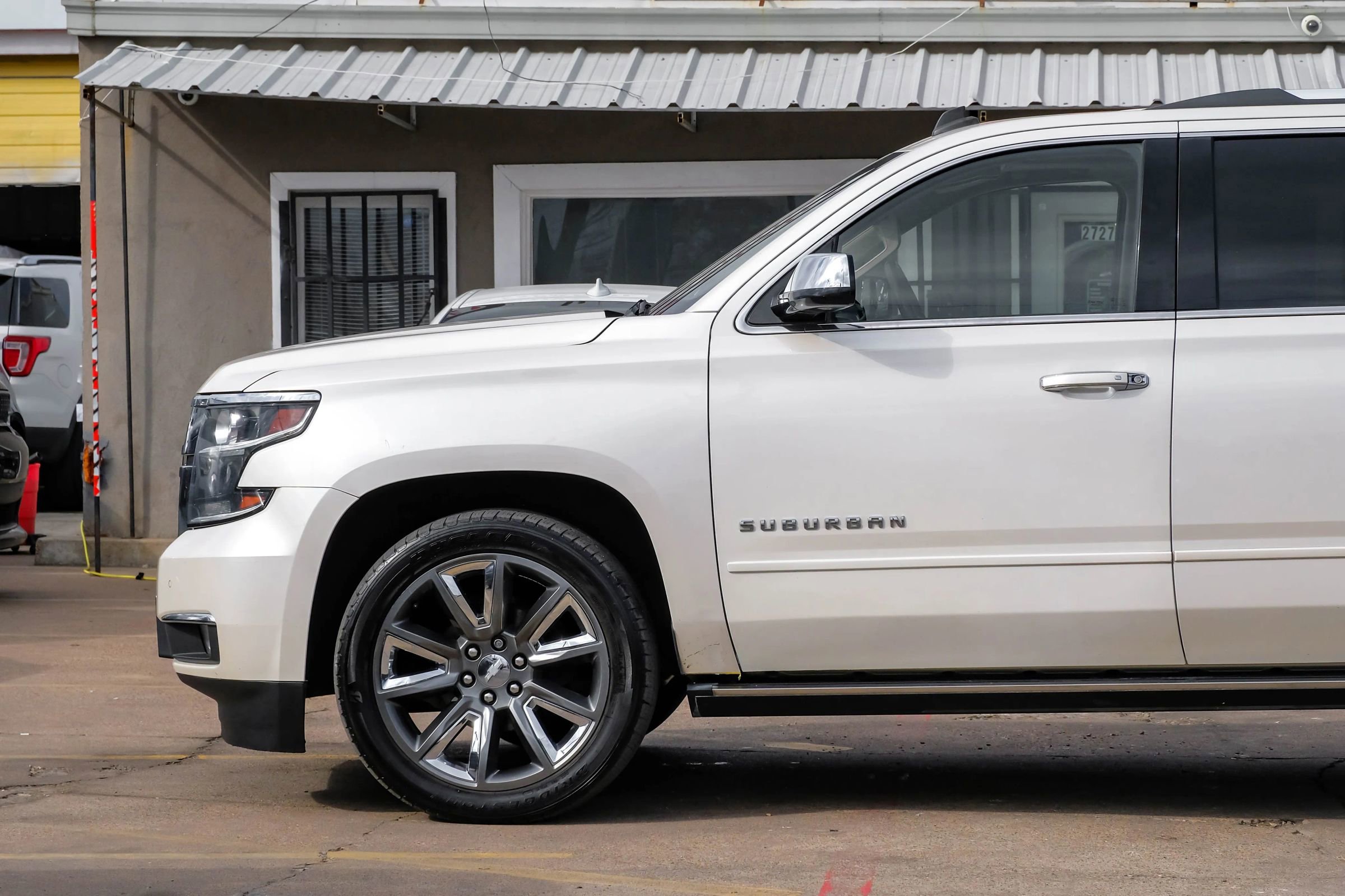 Used 2015 Chevrolet Suburban LTZ image 17