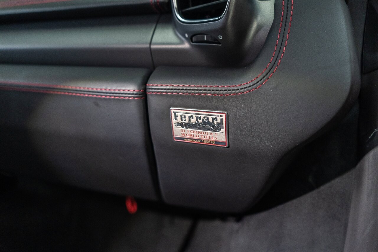 Used 2011 Ferrari 458 Italia Coupe RWD image 56