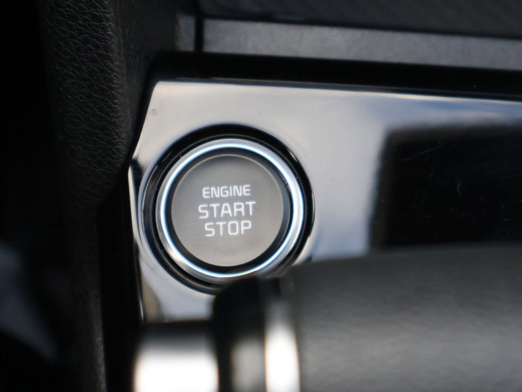 Used 2024 Kia Sportage EX image 28