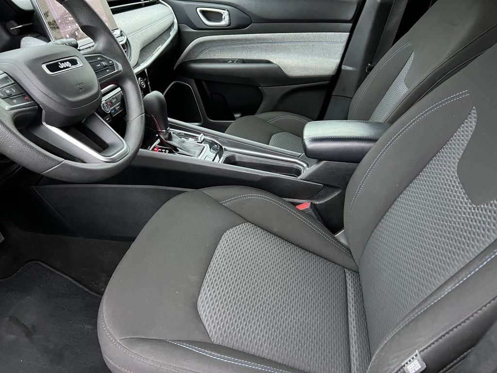 Used 2023 Jeep Compass Sport AWD/4WD image 10