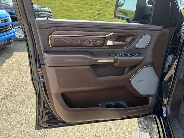 Used 2025 RAM 1500 Limited AWD/4WD image 7
