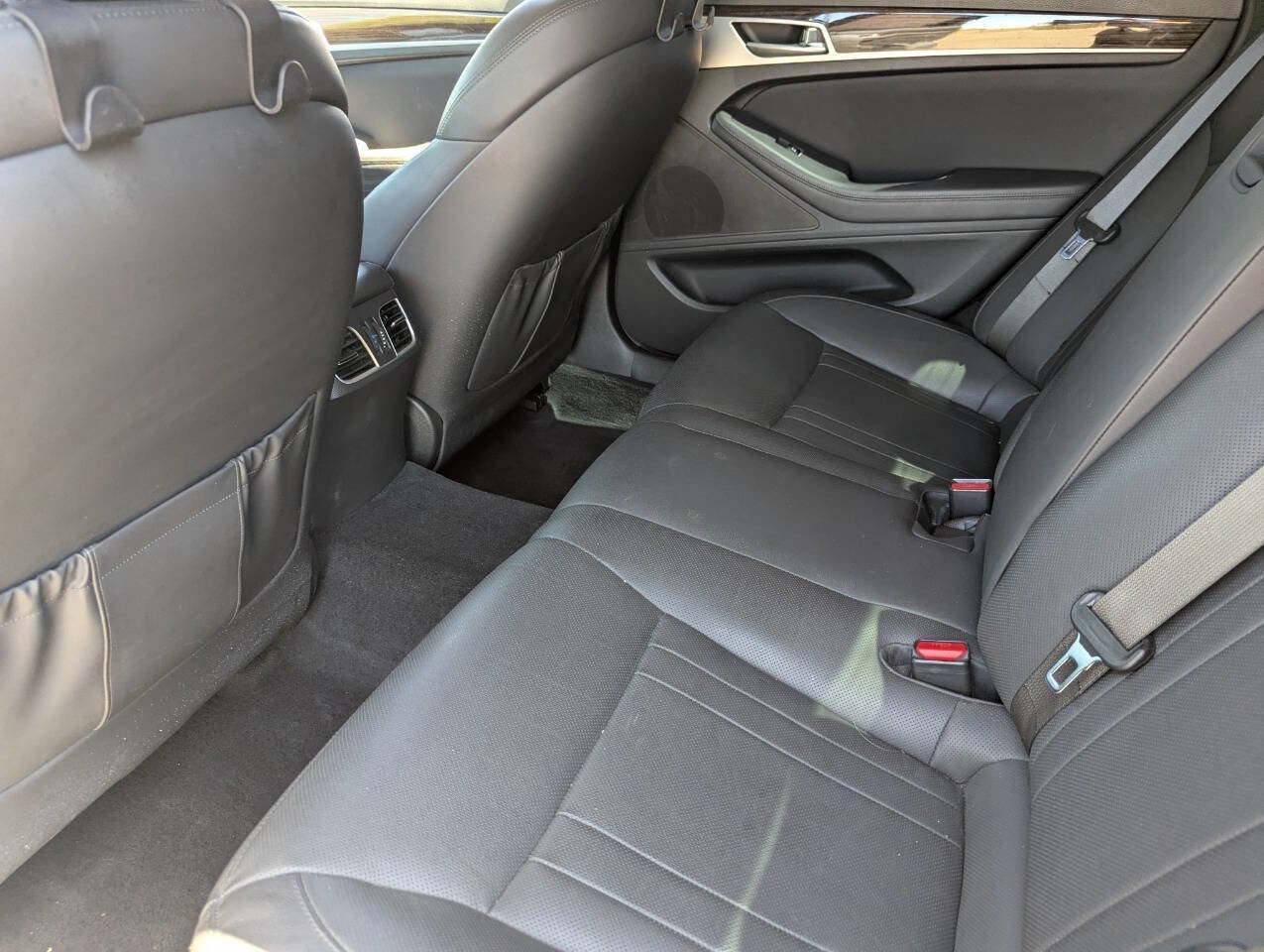 Used 2018 Genesis G80 3.8 image 19