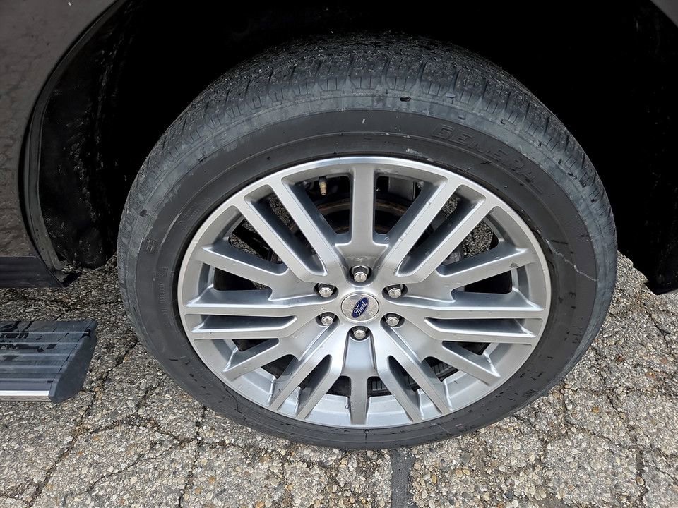 Used 2024 Ford Expedition Limited AWD/4WD image 36