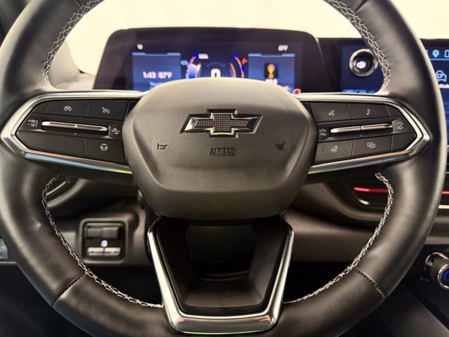 Used 2026 Chevrolet Silverado EV Trail Boss AWD/4WD image 43