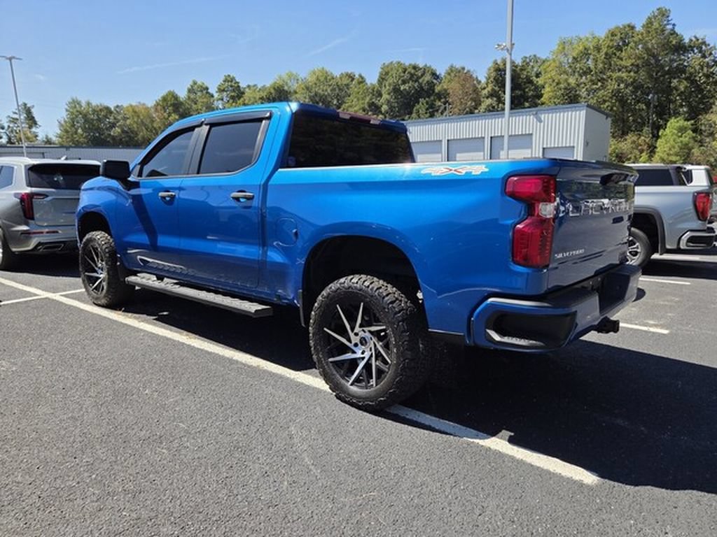 Used 2023 Chevrolet Silverado 1500 Custom AWD/4WD image 6