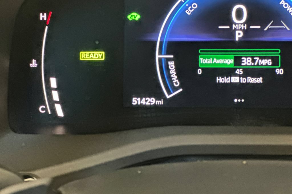 Used 2025 Toyota Camry SE FWD image 26