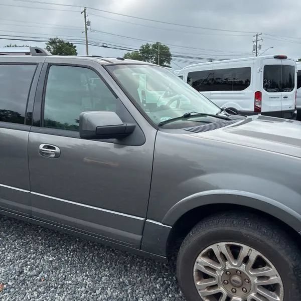 Used 2014 Ford Expedition EL Limited w/ Equipment Group 301A AWD/4WD image 13